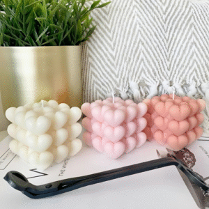 Bubble heart candle