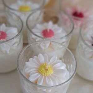 Daisy flower jar candle